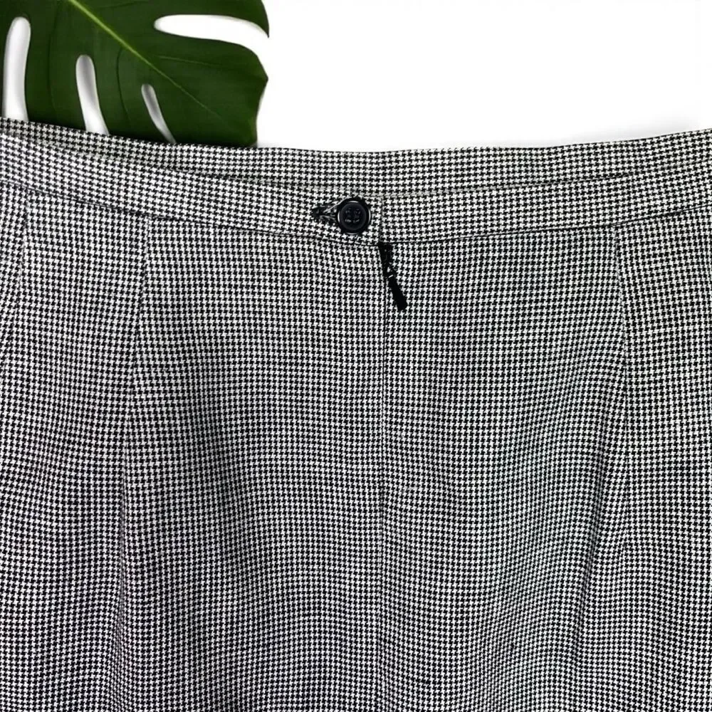 Talbots 100% Irish Linen Skirt in Mini Houndstooth